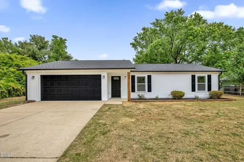 151 Eulon Loop Raeford NC 28376