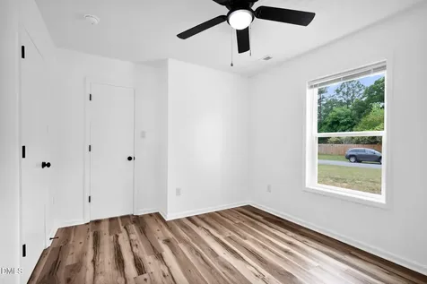 151 Eulon Loop Raeford NC 28376