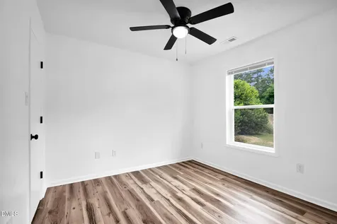151 Eulon Loop Raeford NC 28376