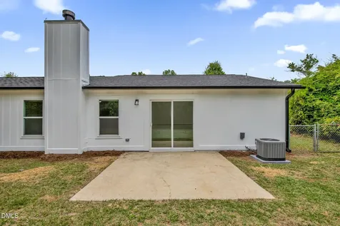 151 Eulon Loop Raeford NC 28376