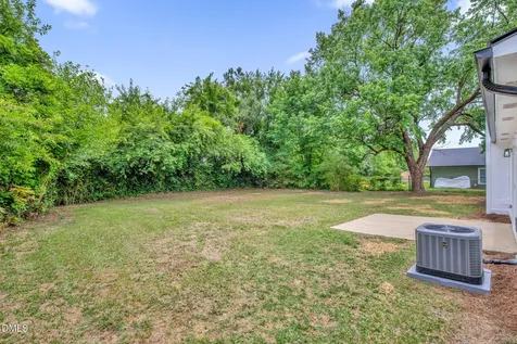 151 Eulon Loop Raeford NC 28376