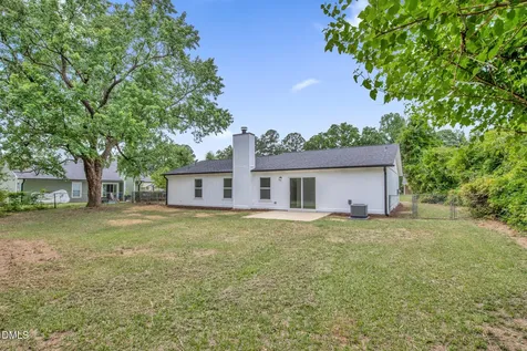 151 Eulon Loop Raeford NC 28376