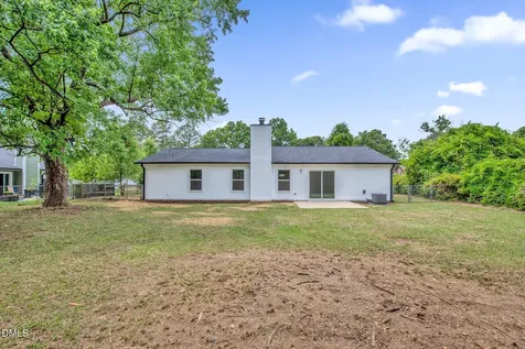 151 Eulon Loop Raeford NC 28376