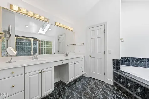 6409 Glendevon Drive Whitsett NC 27377