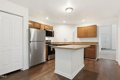 4400 Oakshyre Way Raleigh NC 27616