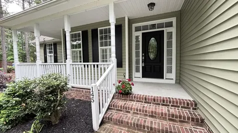 145 Oak Leaf Trail Youngsville NC 27596