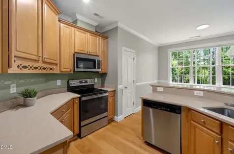 145 Oak Leaf Trail Youngsville NC 27596