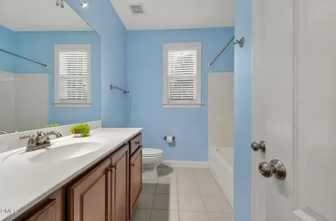 145 Oak Leaf Trail Youngsville NC 27596