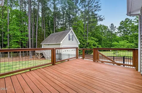 145 Oak Leaf Trail Youngsville NC 27596