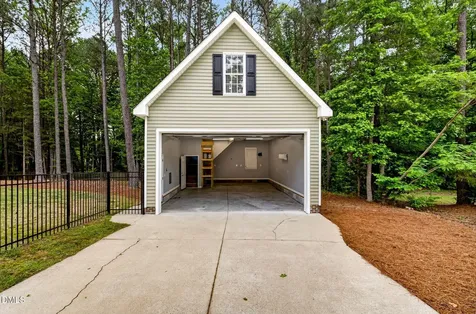 145 Oak Leaf Trail Youngsville NC 27596