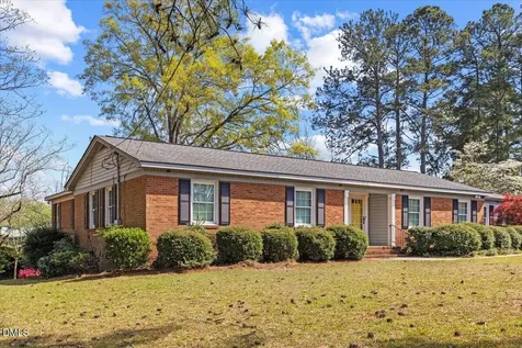 805 S Parrish Street Lillington NC 27546