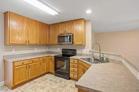 517 Texanna Way Holly Springs NC 27540