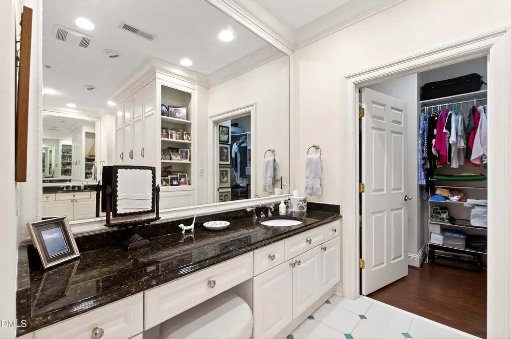 2801 Glenwood Gardens Lane Raleigh NC 27608