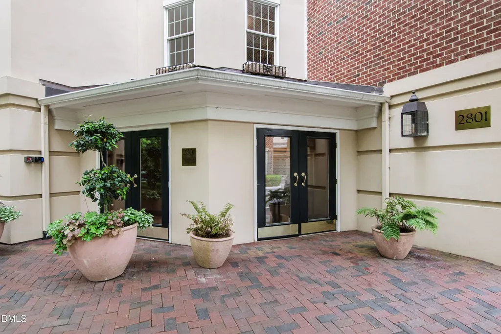 2801 Glenwood Gardens Lane Raleigh NC 27608