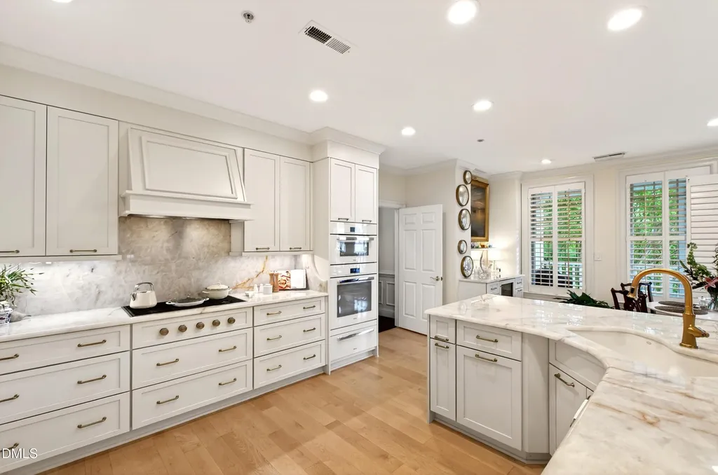 2801 Glenwood Gardens Lane Raleigh NC 27608