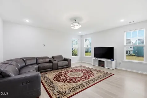 2367 Kettle Falls Station Apex NC 27502