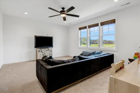 372 Meadow Walk Drive Fuquay Varina NC 27526