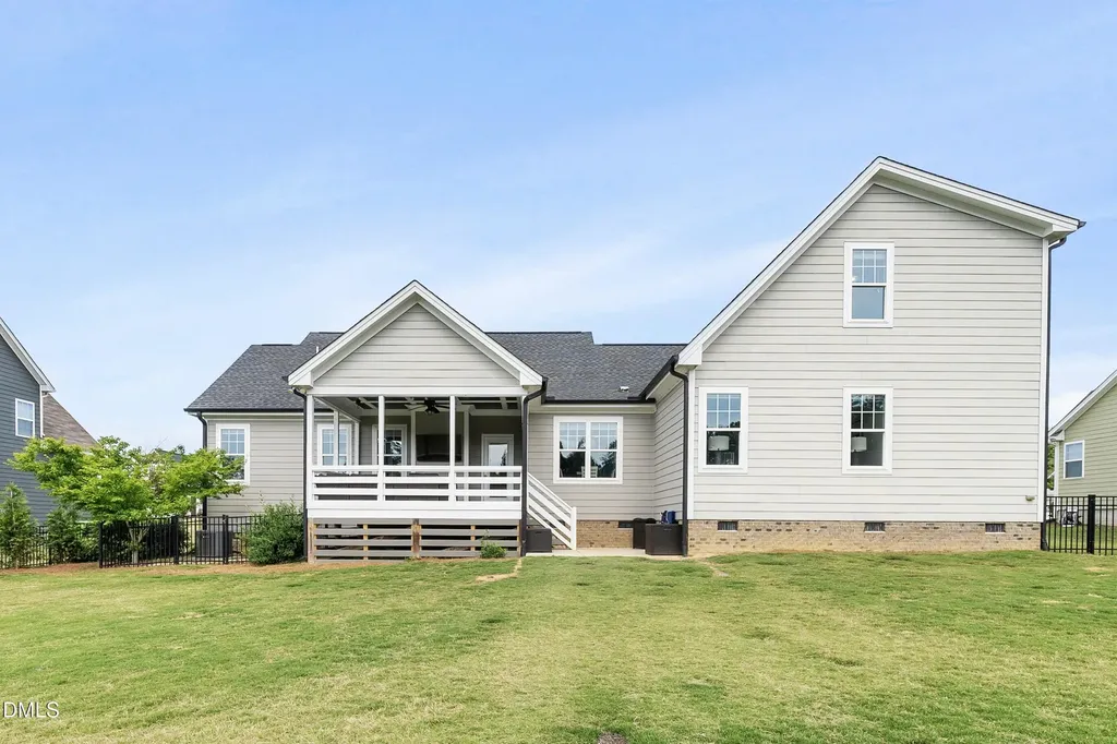 245 Beckwith Avenue Clayton NC 27527