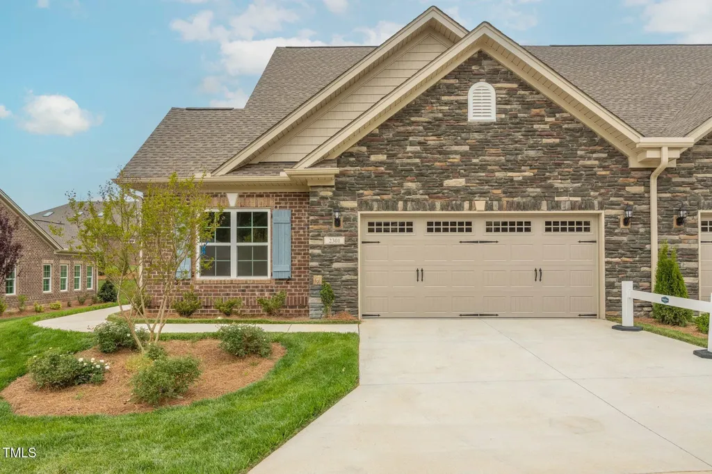1048 Beechcraft Drive Mebane NC 27302
