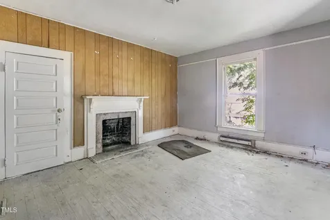 408 Lee Street NE Wilson NC 27893