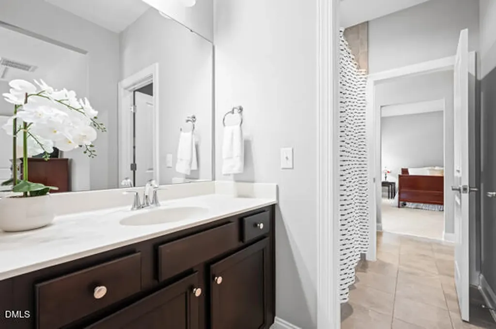 1609 Keyworth Court Raleigh NC 27612