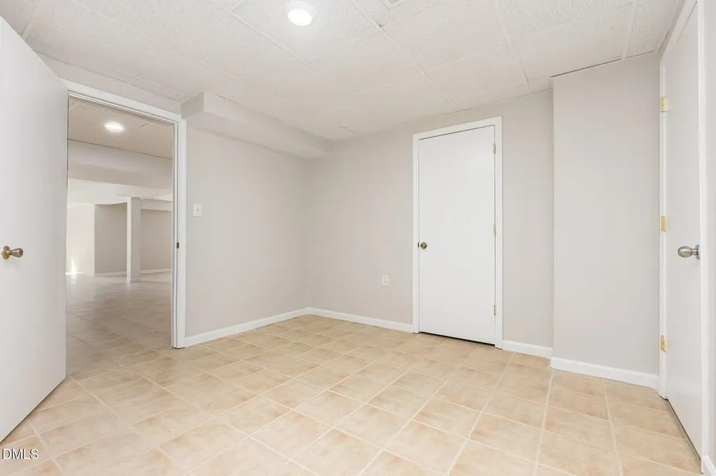 9113 Mission Hills Court Raleigh NC 27617