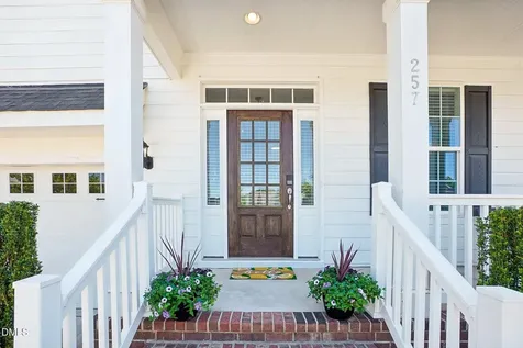257 Pointe Park Circle Holly Springs NC 27540