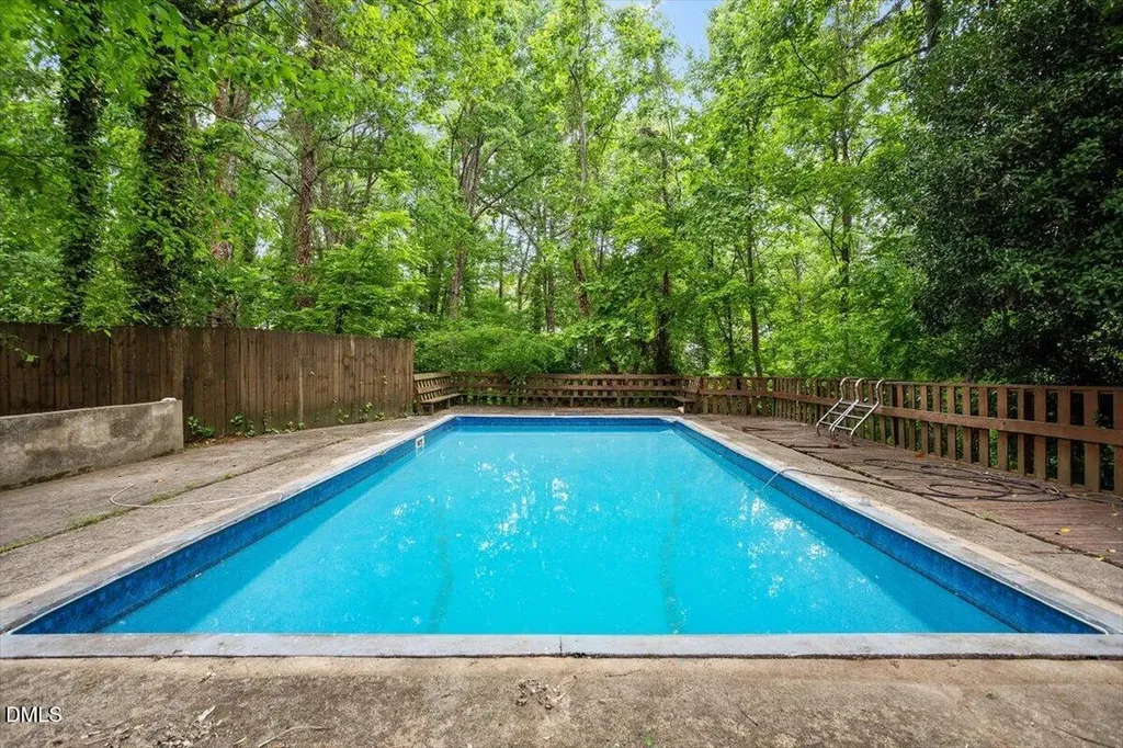 4005 Balsam Drive Raleigh NC 27612