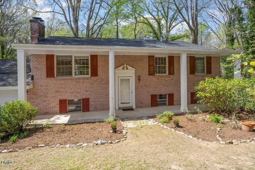 4005 Balsam Drive Raleigh NC 27612