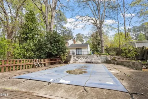 4005 Balsam Drive Raleigh NC 27612