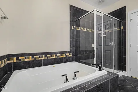 10400 Rosegate Court Raleigh NC 27617