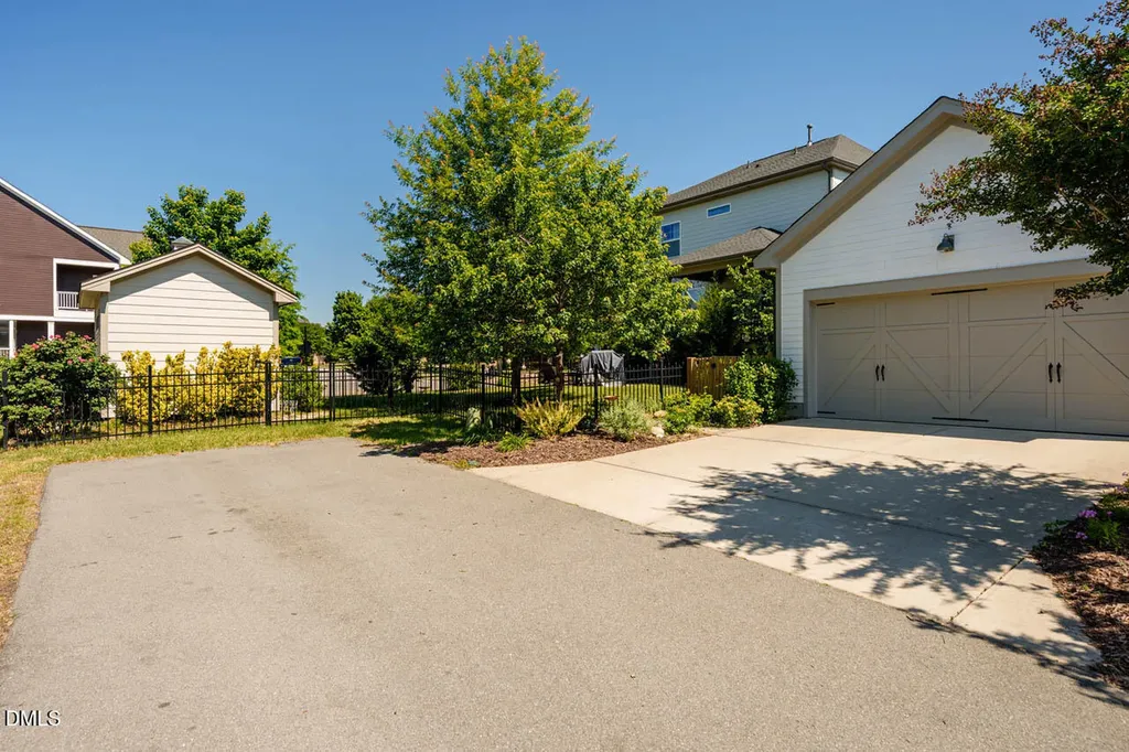 20 Cardinal Ridge Road Chapel Hill NC 27516