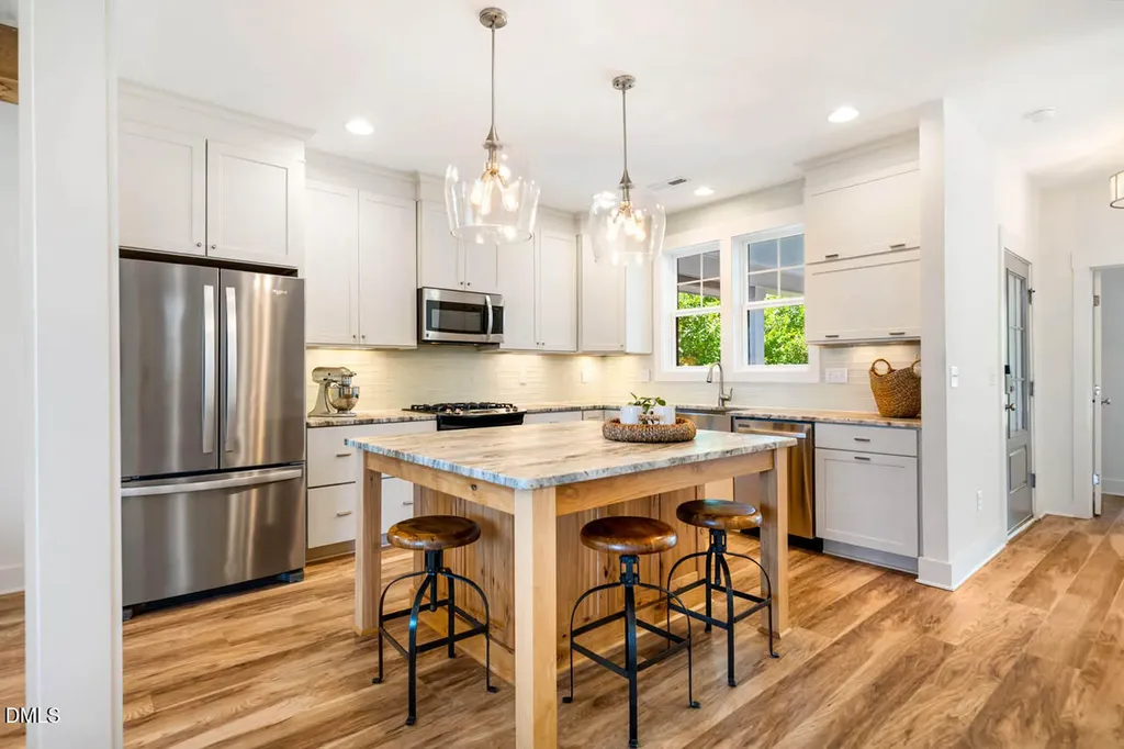 20 Cardinal Ridge Road Chapel Hill NC 27516