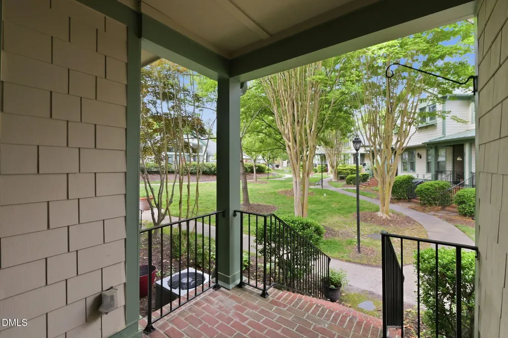 305 Presque Isle Lane Chapel Hill NC 27514