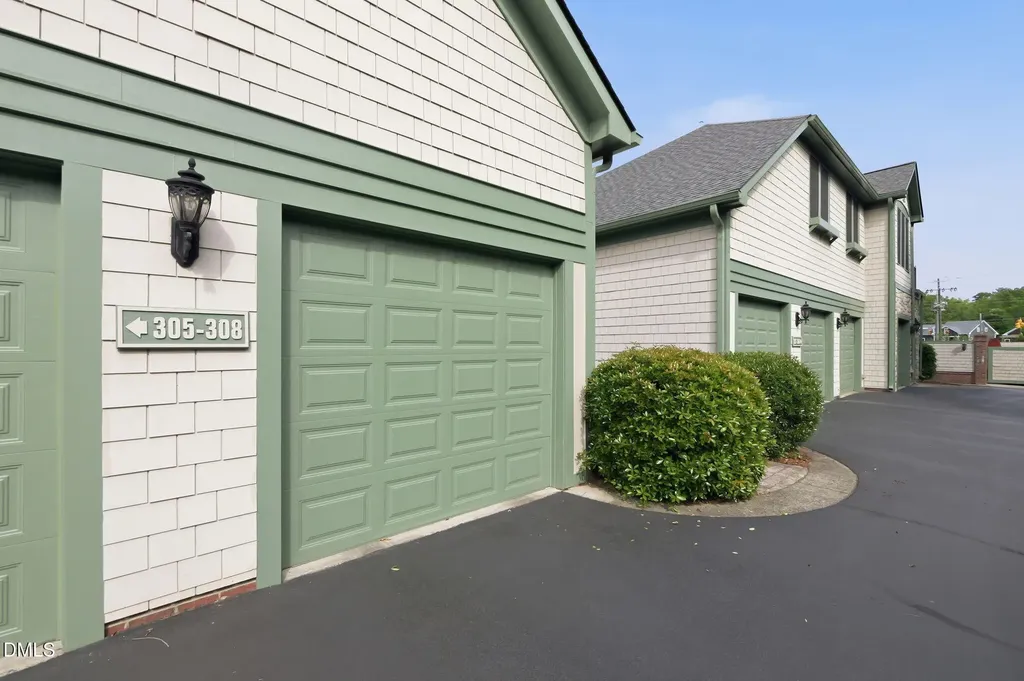 305 Presque Isle Lane Chapel Hill NC 27514