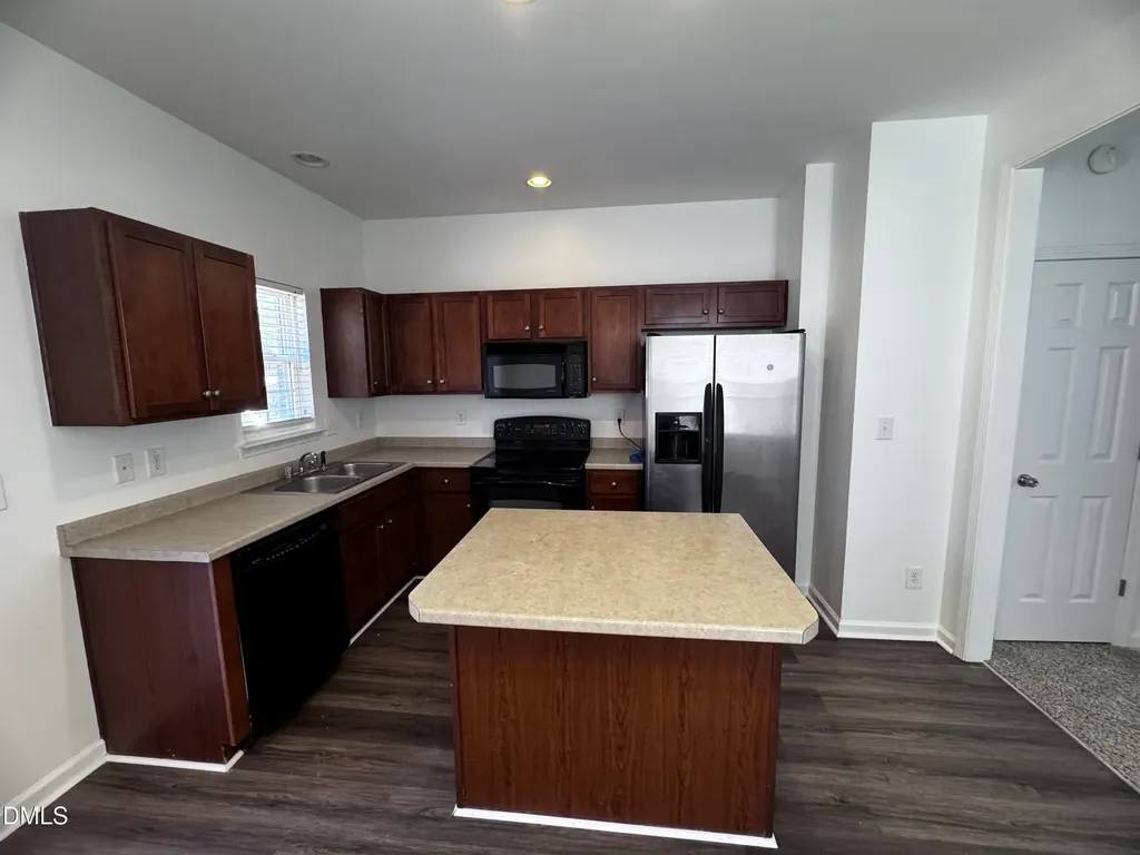 2212 Persimmon Ridge Drive Raleigh NC 27604