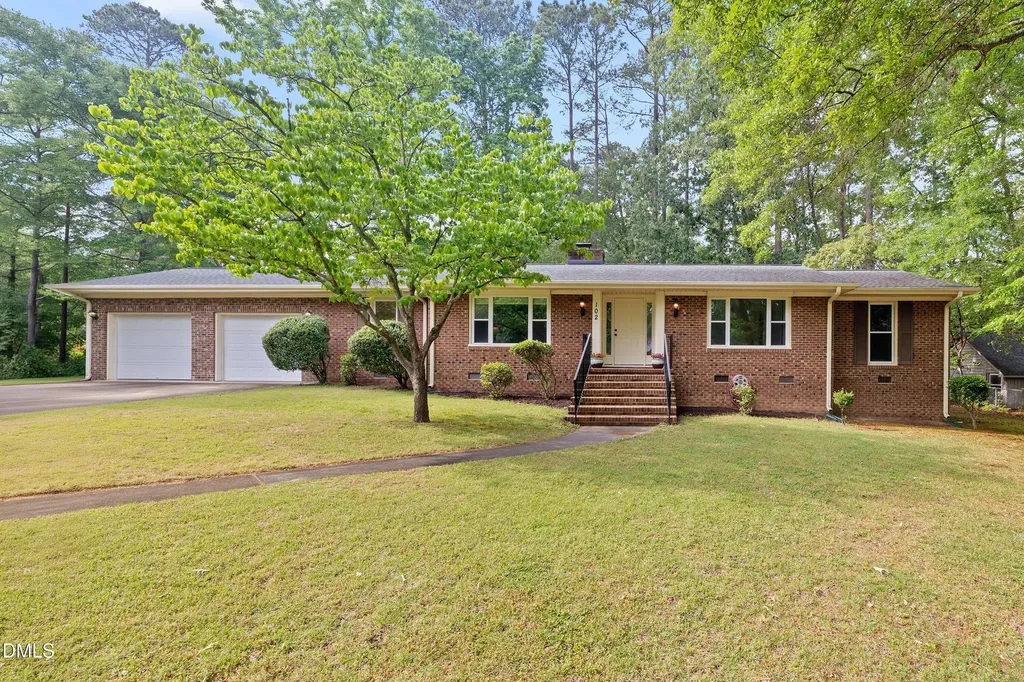 102 Olmstead Court Garner NC 27529