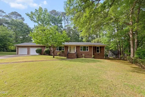 102 Olmstead Court Garner NC 27529