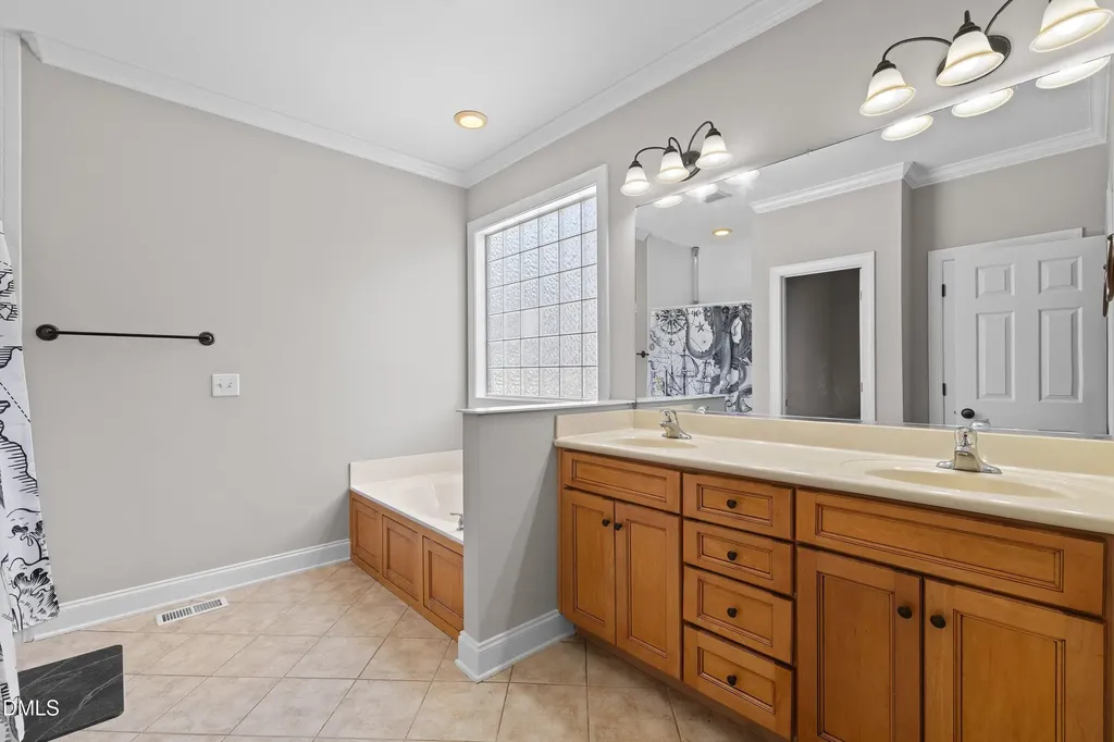 136 Mantle Drive Clayton NC 27527