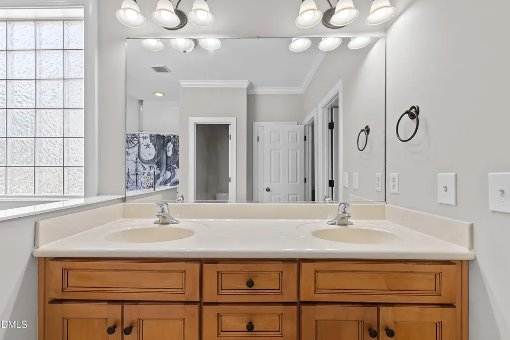 136 Mantle Drive Clayton NC 27527