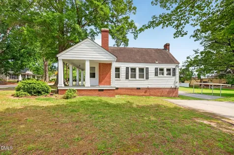 213 N Walnut Street Spring Hope NC 27882