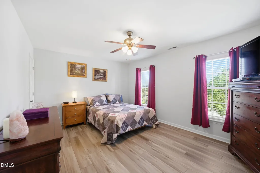 104 Saltybrook Lane Holly Springs NC 27540