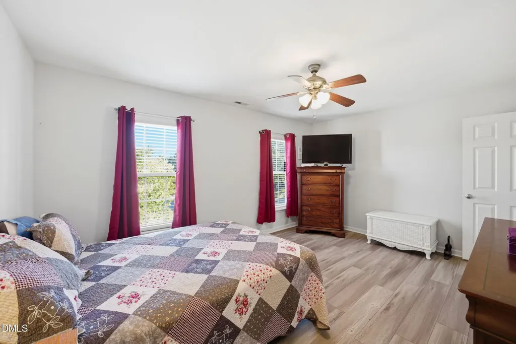 104 Saltybrook Lane Holly Springs NC 27540