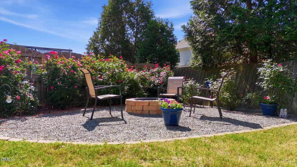 104 Saltybrook Lane Holly Springs NC 27540