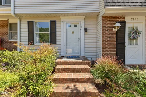 7734 Kingsberry Court Raleigh NC 27615
