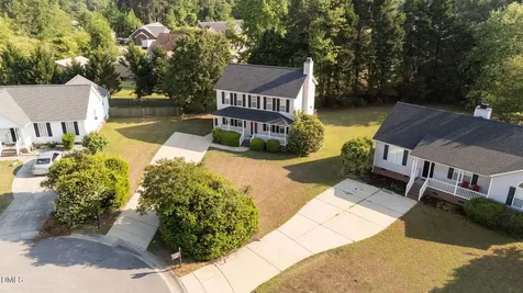 104 Kildare Court Clayton NC 27520