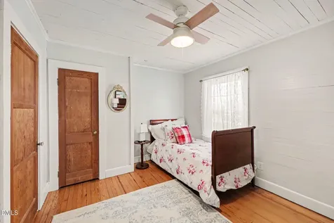 216 Clark Lane Siler City NC 27344