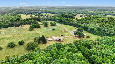 216 Clark Lane Siler City NC 27344