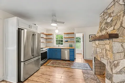 216 Clark Lane Siler City NC 27344
