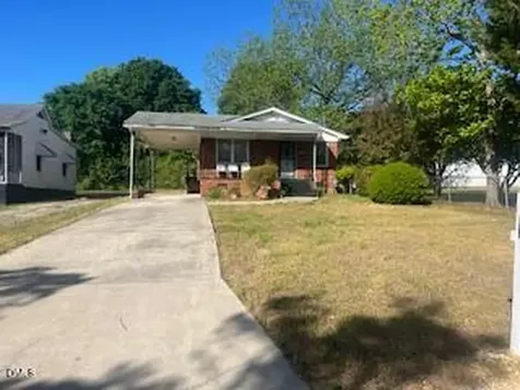 628 Farrar Avenue Henderson NC 27536